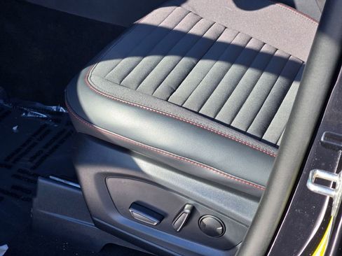 New 2026 Ford Explorer ST-Line image 22