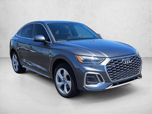 Used 2023 Audi Q5 2.0T Premium w/ Convenience Package AWD/4WD image 3