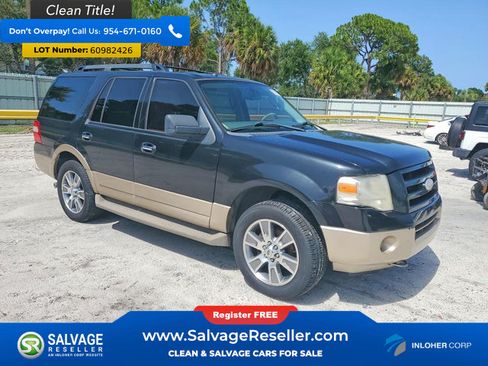 Used 2014 Ford Expedition XLT w/ Equipment Group 202A RWD image 5