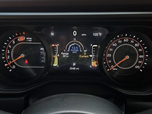 Used 2026 Jeep Wrangler Unlimited Rubicon AWD/4WD image 18