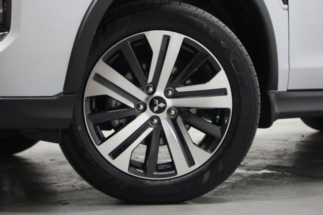 New 2026 Mitsubishi Outlander Sport SE AWD/4WD image 3