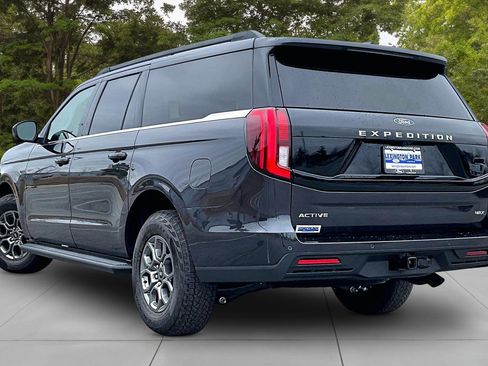 New 2025 Ford Expedition Max Active image 3