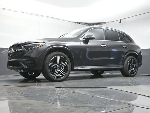 Used 2026 Mercedes-Benz GLC 300 image 39