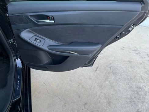 Used 2019 Toyota Avalon XSE FWD image 15