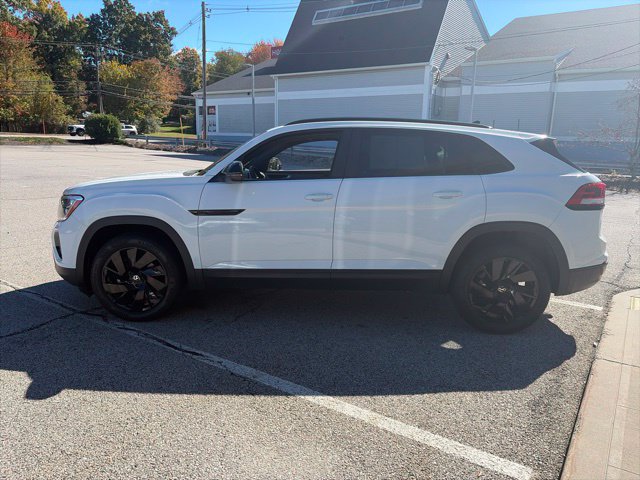 Used 2024 Volkswagen Atlas Cross Sport SE AWD/4WD image 6