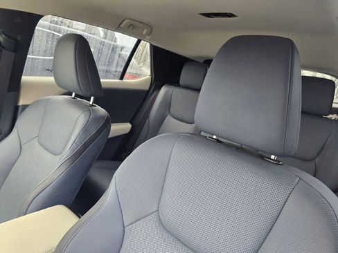 Certified 2025 Lexus RZ 300e image 24