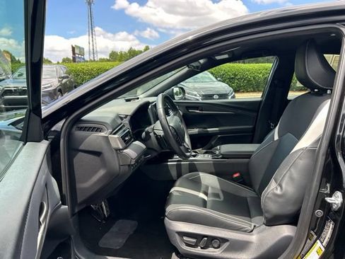 Used 2025 Toyota Camry SE FWD image 13