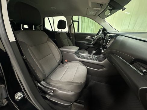 Used 2019 Chevrolet Traverse LS image 18