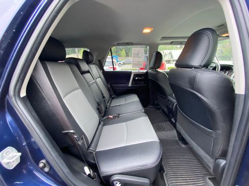 Used 2023 Toyota 4Runner SR5 Premium w/ Moonroof Package image 18