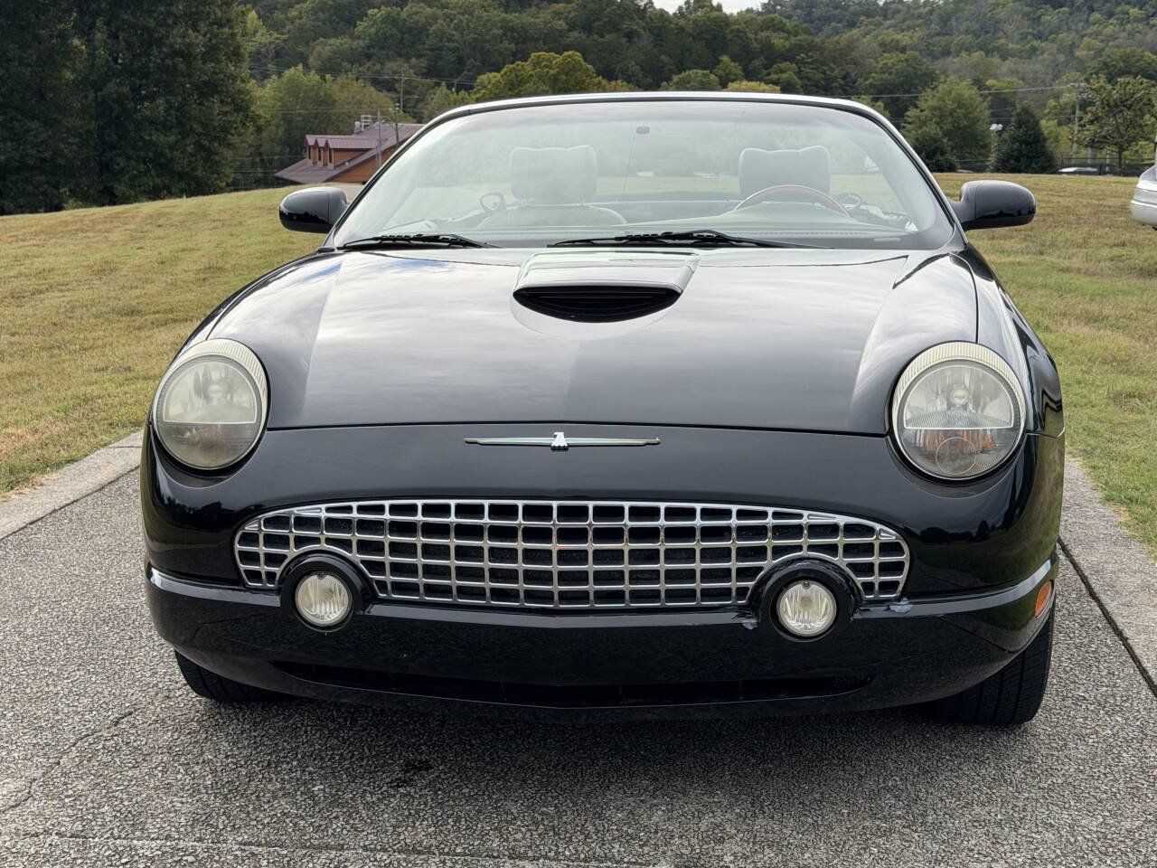 Used 2002 Ford Thunderbird RWD image 18