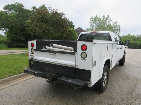 Used 2012 Chevrolet Silverado 2500 W/T w/ Snow Plow Prep Package AWD/4WD image 11