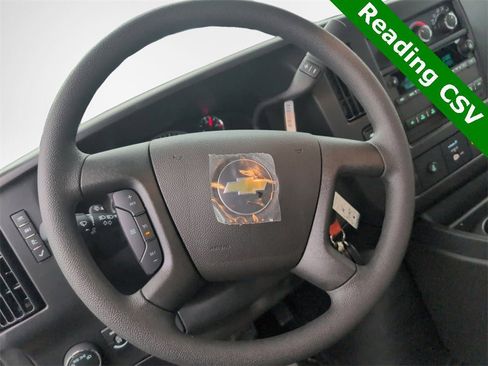New 2025 Chevrolet Express 3500 image 14