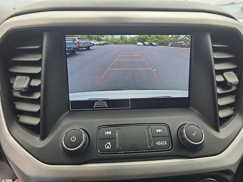 Used 2023 GMC Acadia SLE AWD/4WD image 17