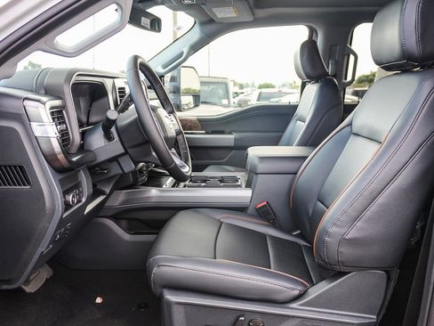 New 2026 Ford F250 Lariat w/ Black Appearance Package image 19