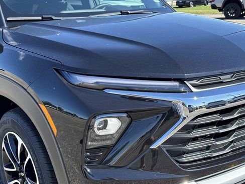 New 2026 Chevrolet TrailBlazer LT w/ Convenience Package FWD image 5