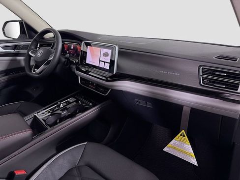 New 2026 Volkswagen Atlas Peak Edition AWD/4WD image 31