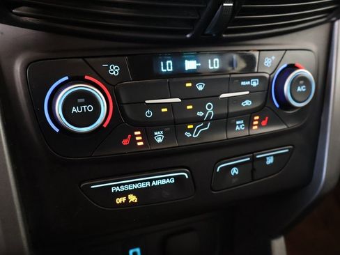 Used 2018 Ford Escape SE image 7