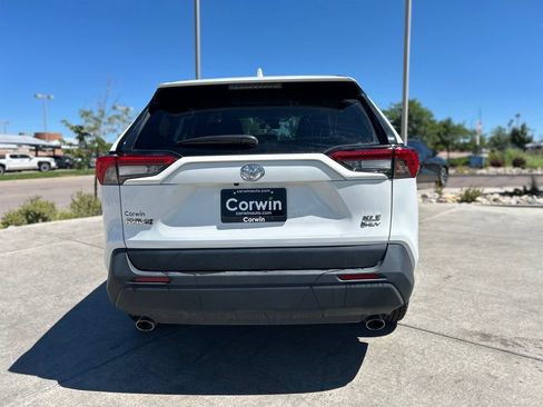 Used 2025 Toyota RAV4 XLE AWD/4WD image 6