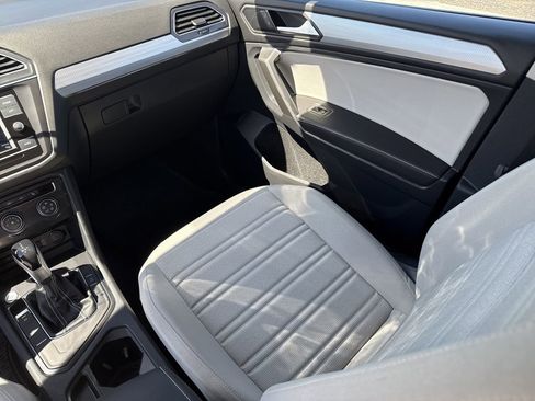 Used 2022 Volkswagen Tiguan S image 27