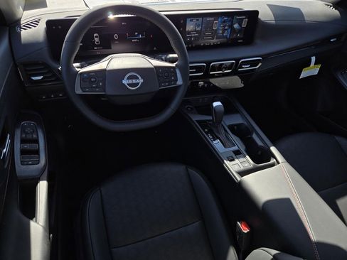New 2026 Nissan Sentra SR w/ SR Premium Package FWD image 16
