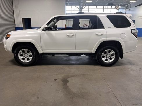Used 2023 Toyota 4Runner SR5 image 6