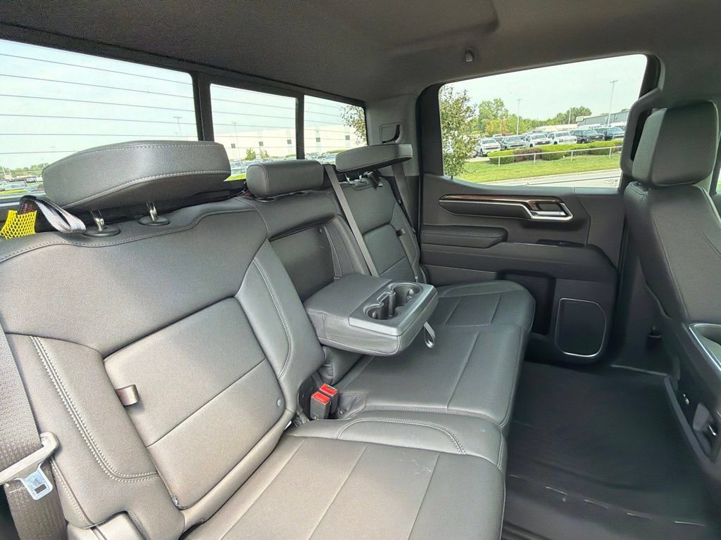 Used 2023 Chevrolet Silverado 1500 LT Trail Boss w/ Convenience Package II AWD/4WD image 37