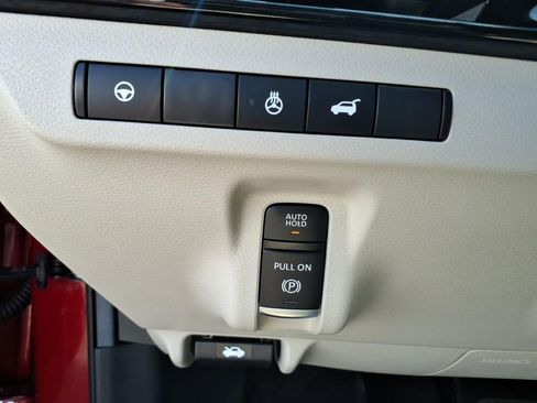 Used 2025 Nissan Murano SL AWD/4WD image 17