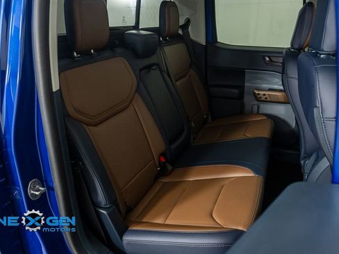 Used 2023 Ford Maverick Lariat image 35