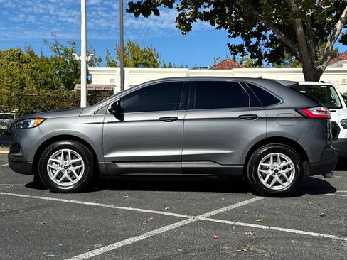 Used 2023 Ford Edge SEL AWD/4WD image 7
