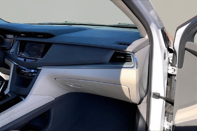 Used 2023 Cadillac XT5 Premium Luxury FWD image 17
