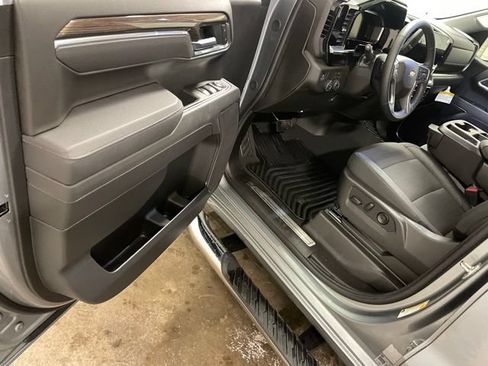 Used 2026 Chevrolet Silverado 1500 LT RWD image 19