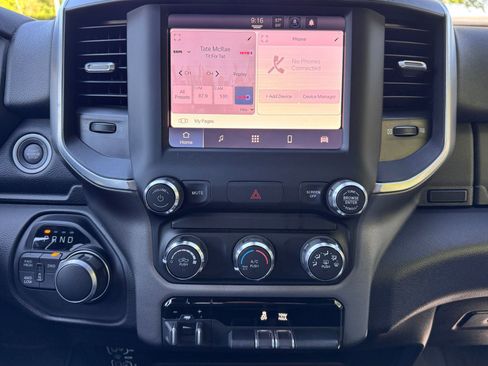Used 2024 RAM 2500 Big Horn w/ Bed Utility Group AWD/4WD image 19