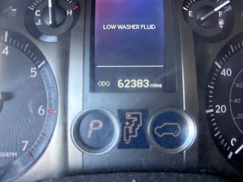 Used 2019 Lexus GX 460 image 2