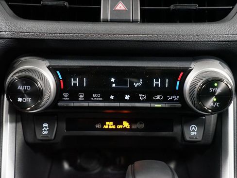 Certified 2025 Toyota RAV4 XLE image 20