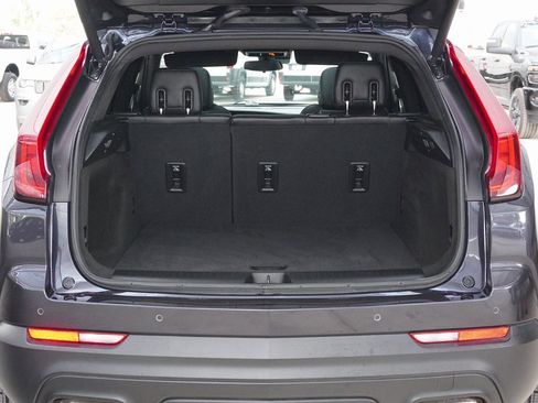 Used 2023 Cadillac XT4 Luxury w/ Cold Weather Package image 33