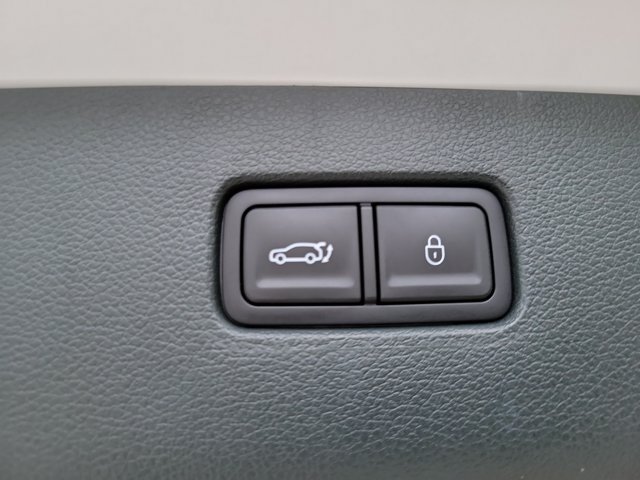 Used 2025 Genesis GV80 3.5T Advanced AWD/4WD image 7
