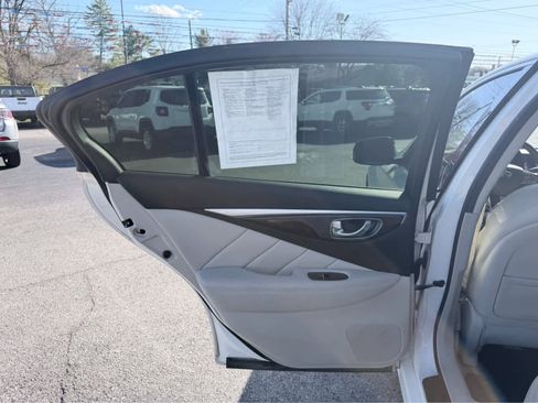 Used 2015 INFINITI Q50 Sport w/ Deluxe Touring Package image 12