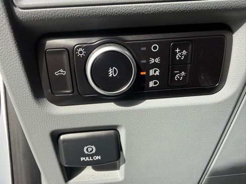 Used 2025 Ford F150 XLT w/ Equipment Group 301A Standard image 21