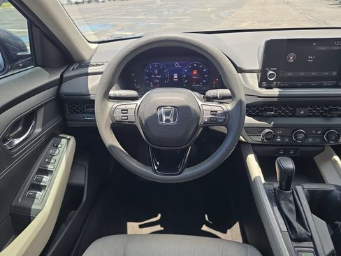 Used 2024 Honda Accord LX image 10