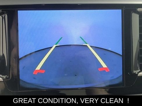 Used 2017 Chrysler Pacifica Touring Plus w/ Tire & Wheel Group FWD image 33