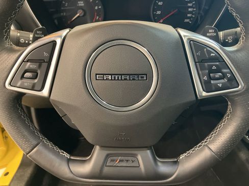 Used 2017 Chevrolet Camaro SS RWD image 14