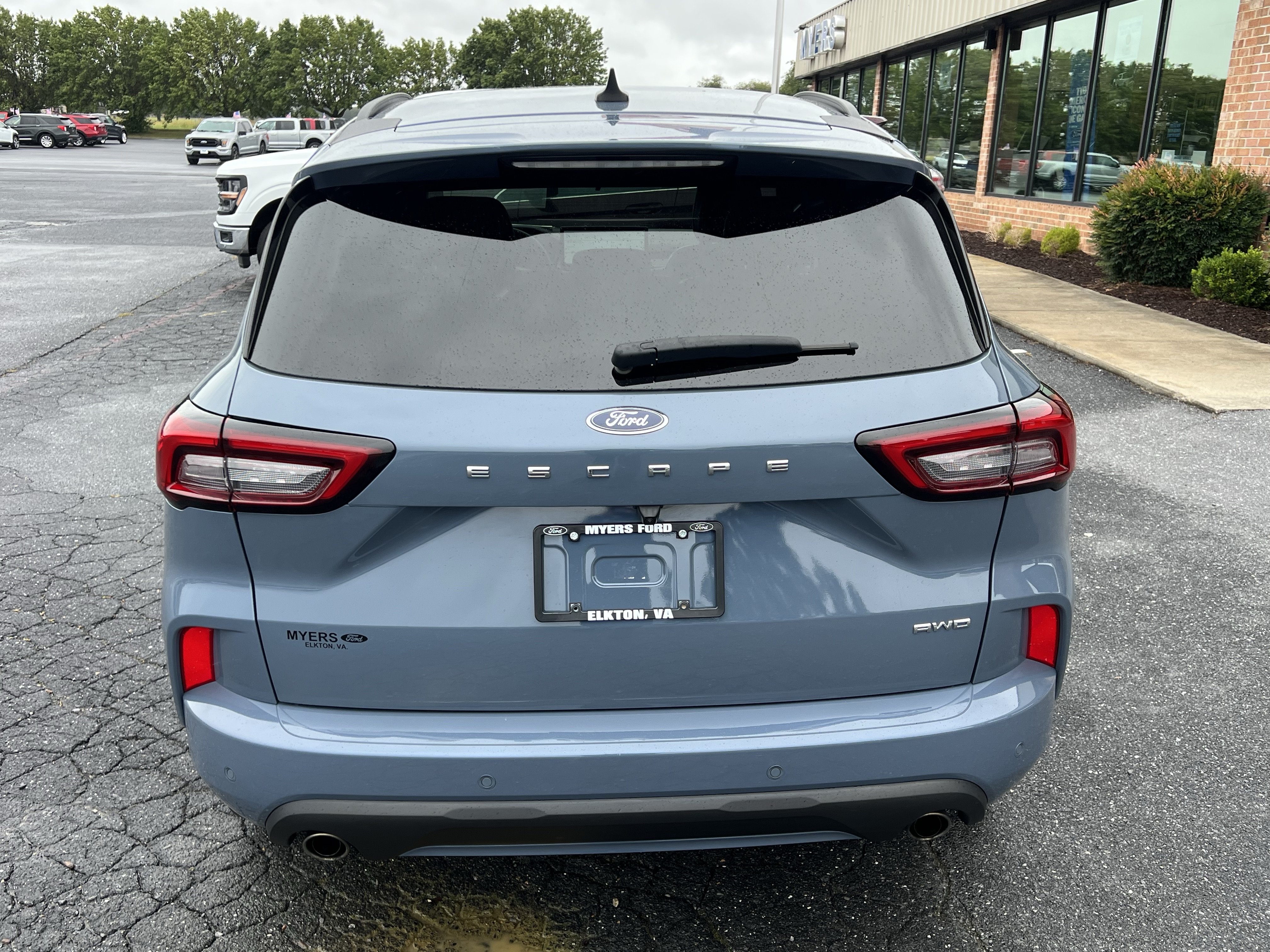 Used 2024 Ford Escape ST-Line w/ Tech Pack #1 AWD/4WD image 7