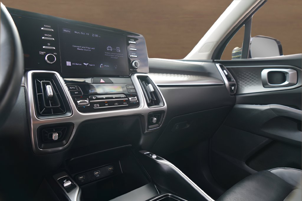 Used 2021 Kia Sorento S FWD image 16
