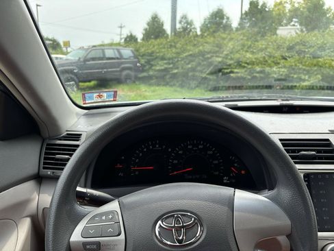 Used 2008 Toyota Camry LE FWD image 10