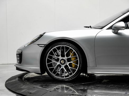 Used 2015 Porsche 911 Turbo S image 7