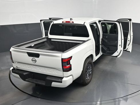 Used 2026 Nissan Frontier SV w/ SV Convenience Package RWD image 29