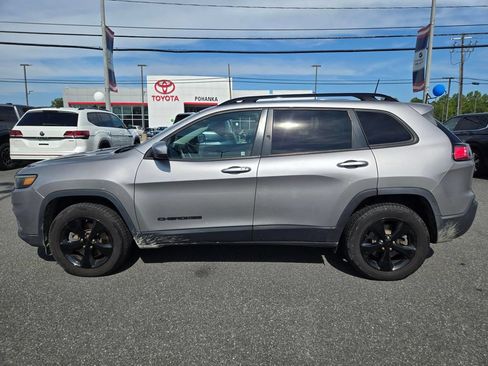 Used 2019 Jeep Cherokee Latitude Plus AWD/4WD image 8