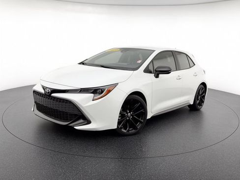 Used 2022 Toyota Corolla SE FWD image 1
