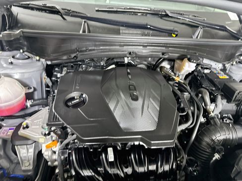 Used 2025 Kia Sportage LX FWD image 31