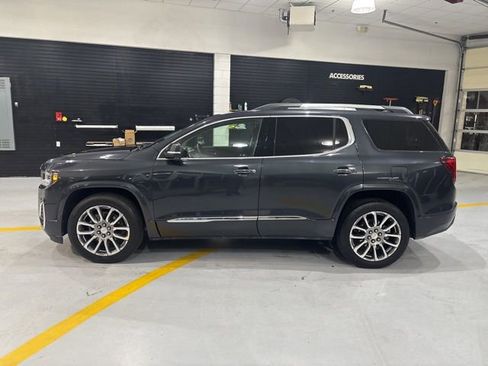Used 2023 GMC Acadia Denali w/ Denali Ultimate Package image 5